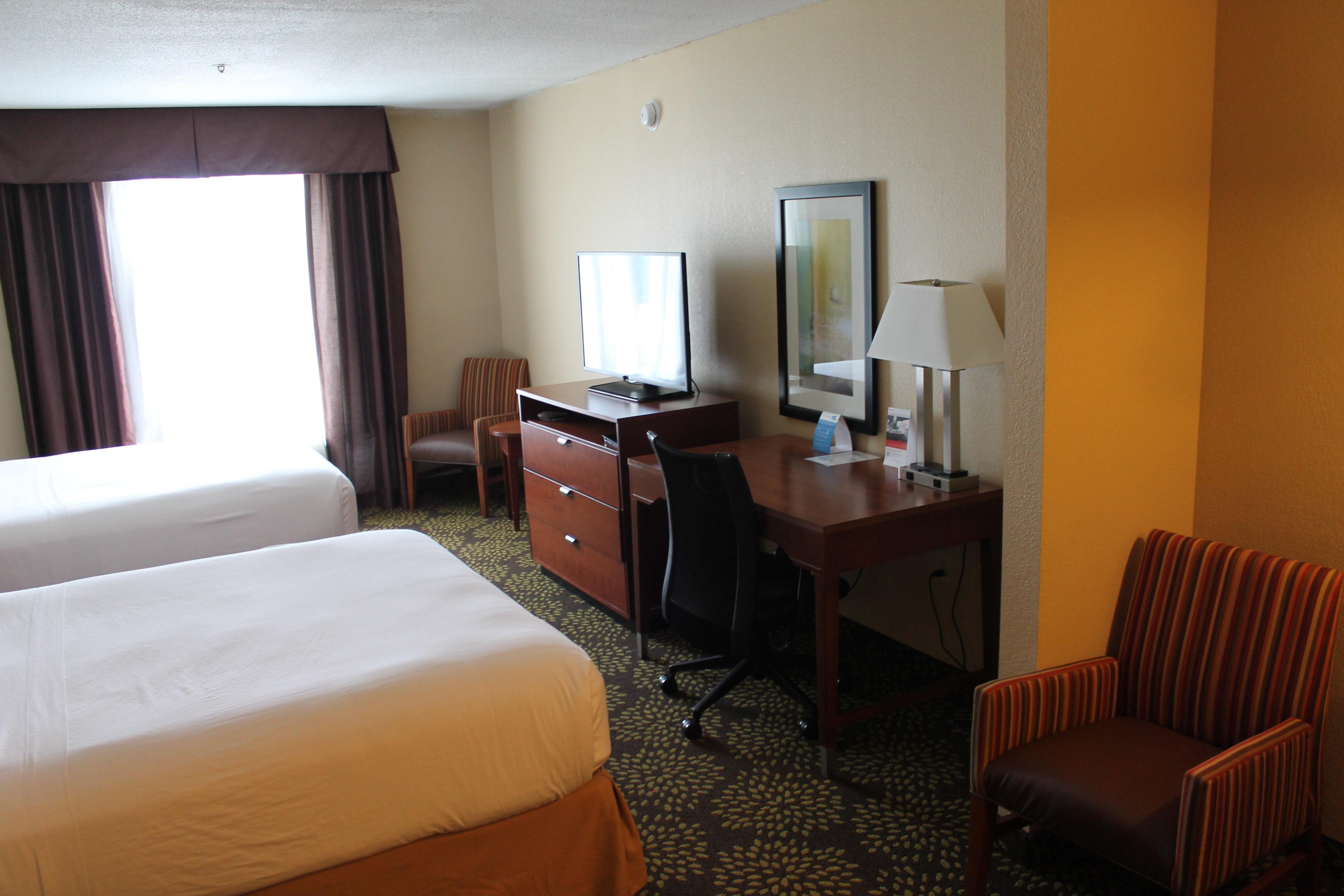 Holiday Inn Express Hotel & Suites Starkville, An Ihg Hotel Екстер'єр фото