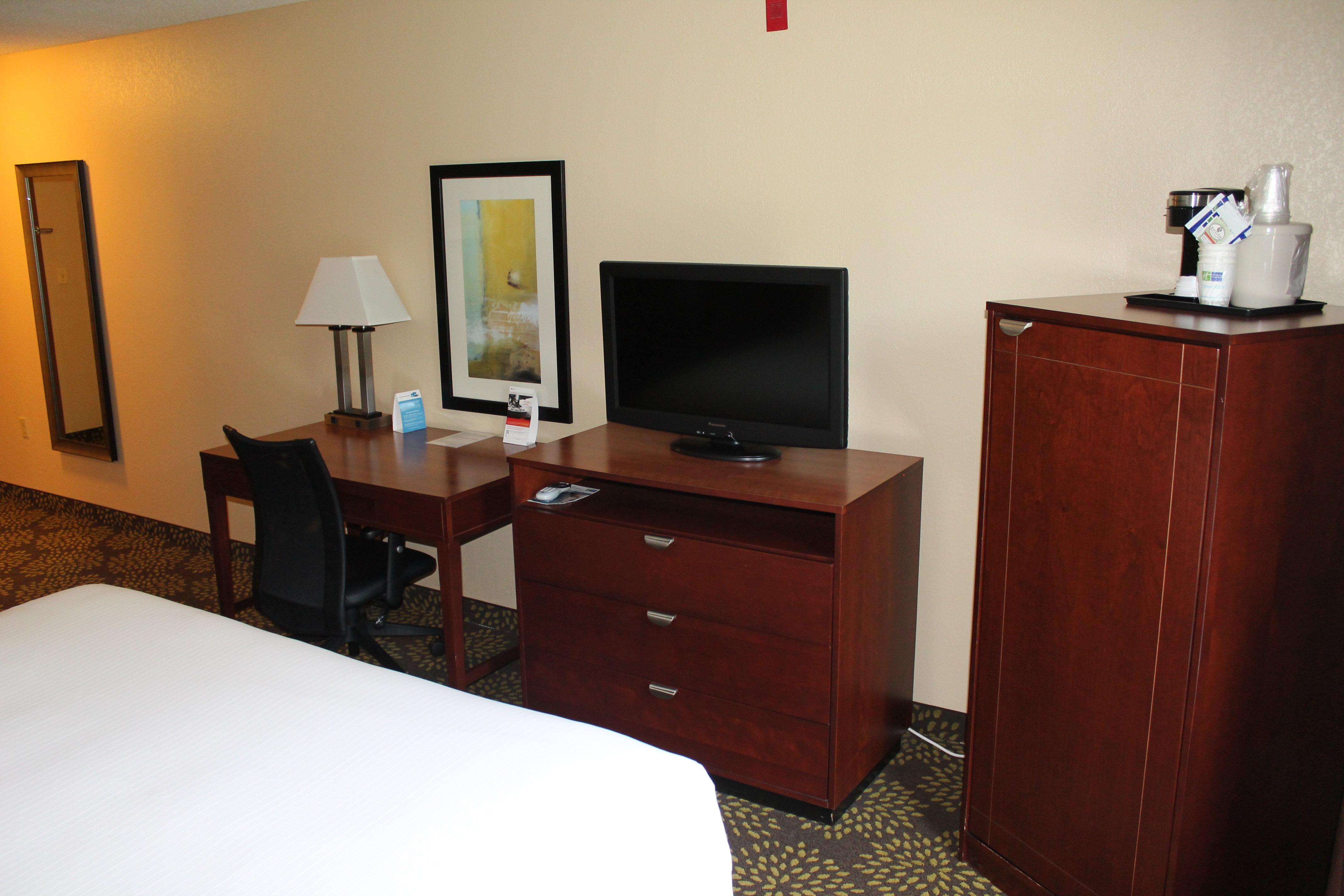 Holiday Inn Express Hotel & Suites Starkville, An Ihg Hotel Екстер'єр фото