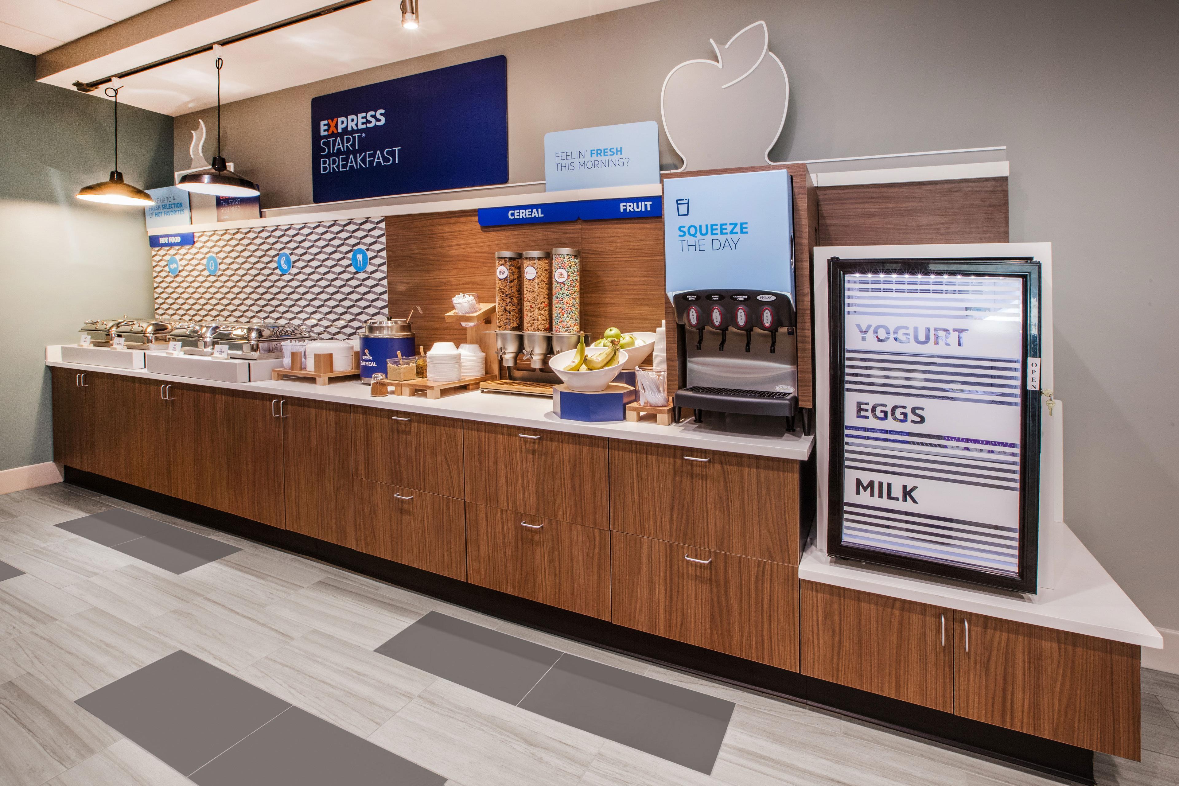 Holiday Inn Express Hotel & Suites Starkville, An Ihg Hotel Екстер'єр фото