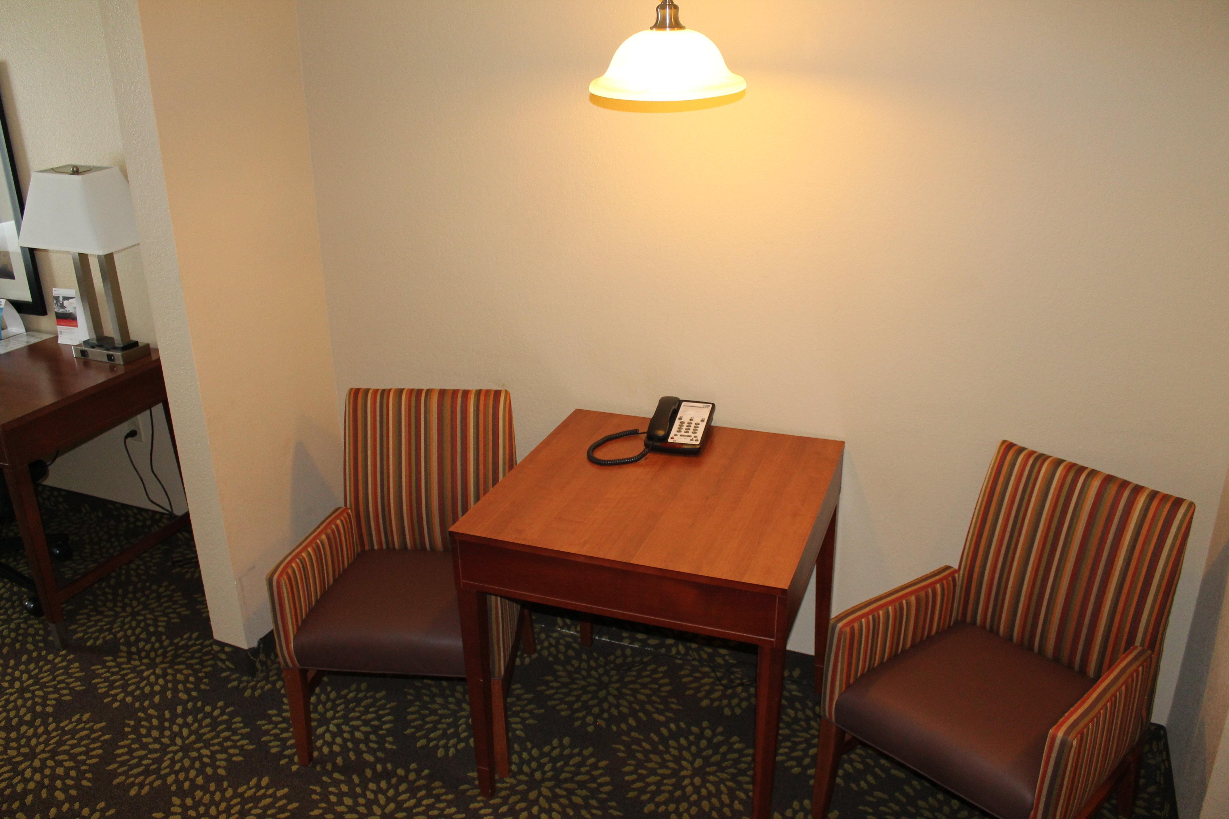 Holiday Inn Express Hotel & Suites Starkville, An Ihg Hotel Екстер'єр фото
