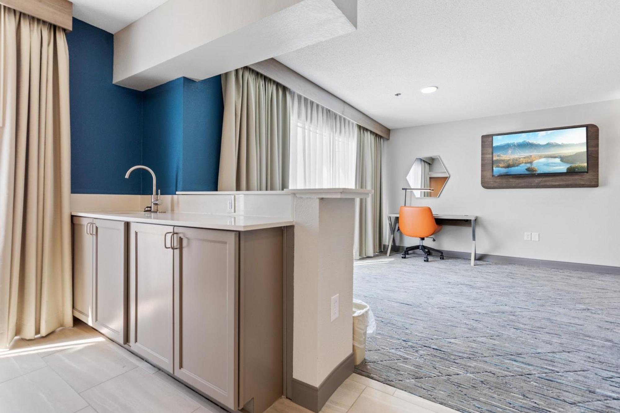 Holiday Inn Express Hotel & Suites Starkville, An Ihg Hotel Екстер'єр фото