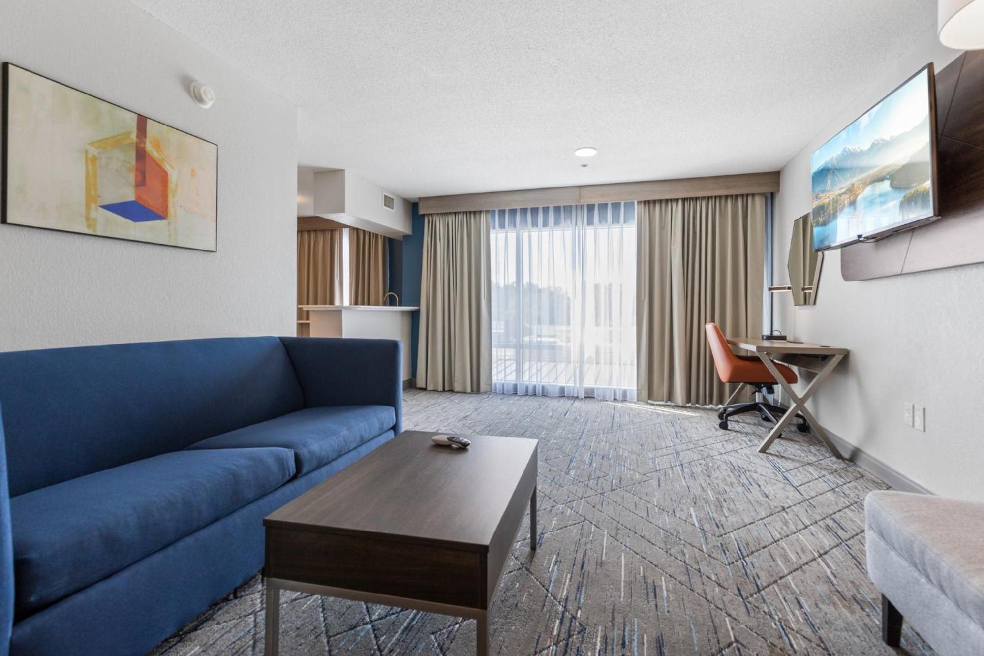 Holiday Inn Express Hotel & Suites Starkville, An Ihg Hotel Екстер'єр фото