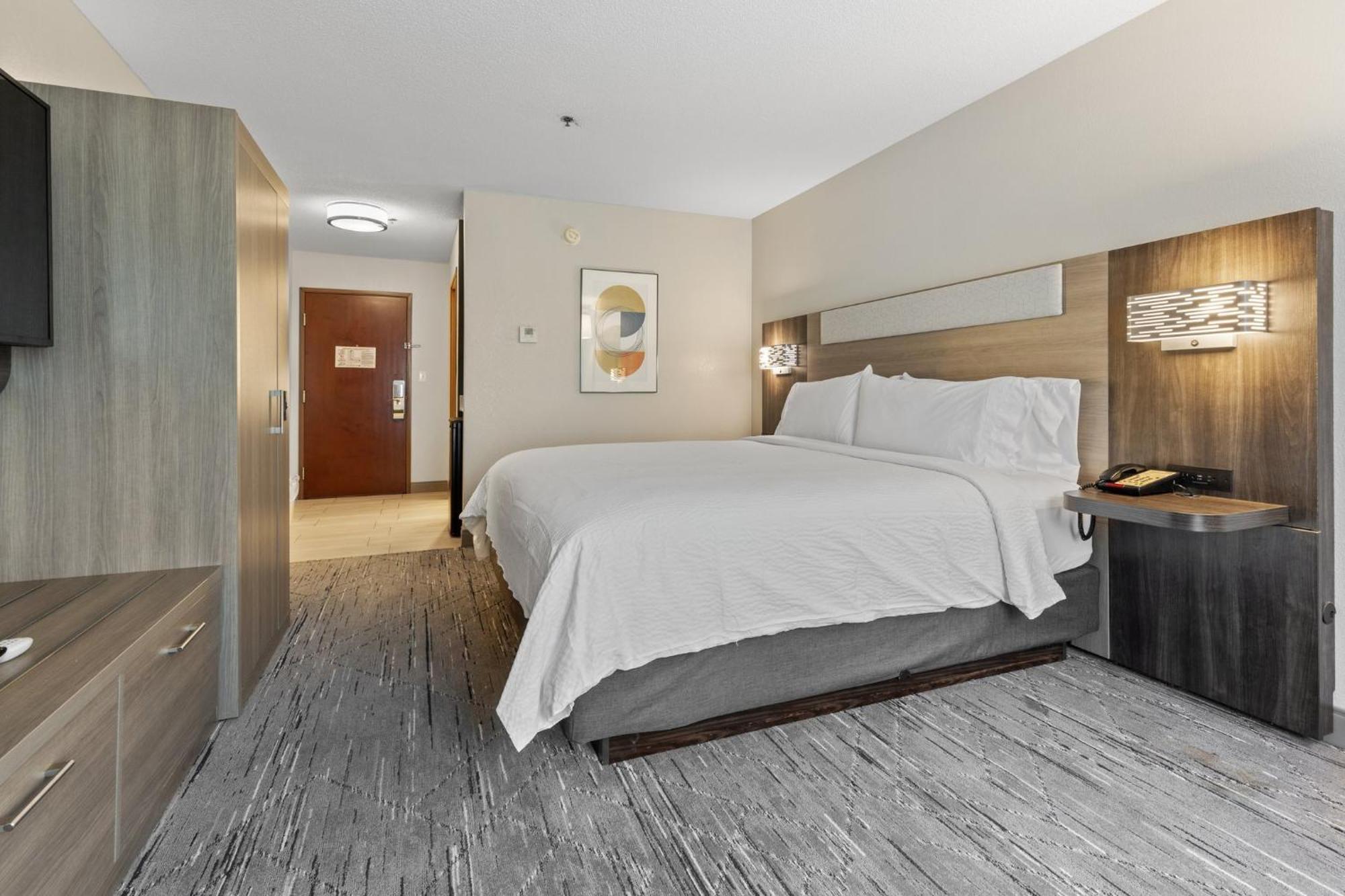 Holiday Inn Express Hotel & Suites Starkville, An Ihg Hotel Екстер'єр фото