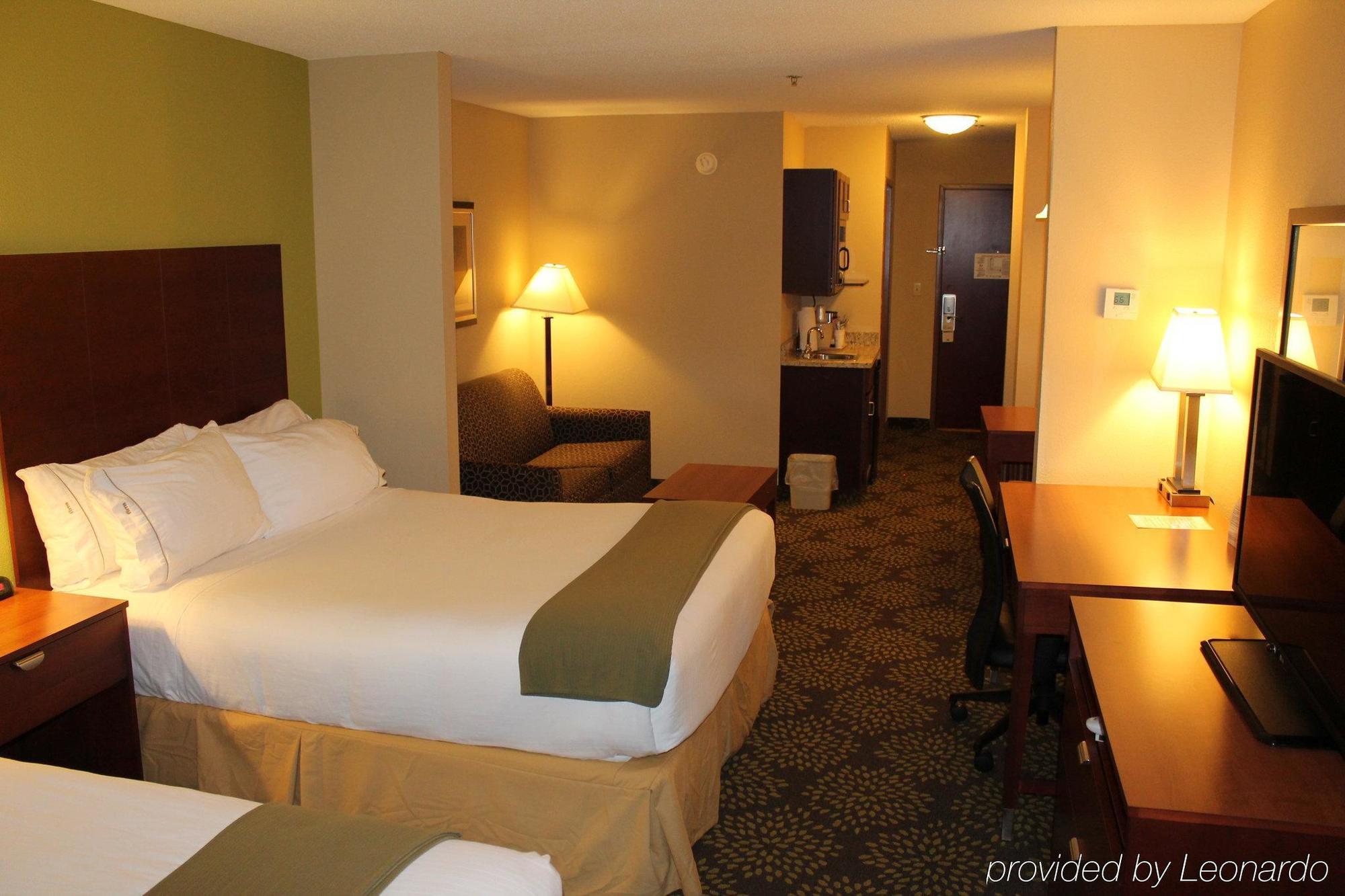 Holiday Inn Express Hotel & Suites Starkville, An Ihg Hotel Екстер'єр фото